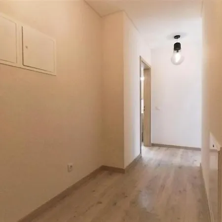 Elite 15c Apartment *